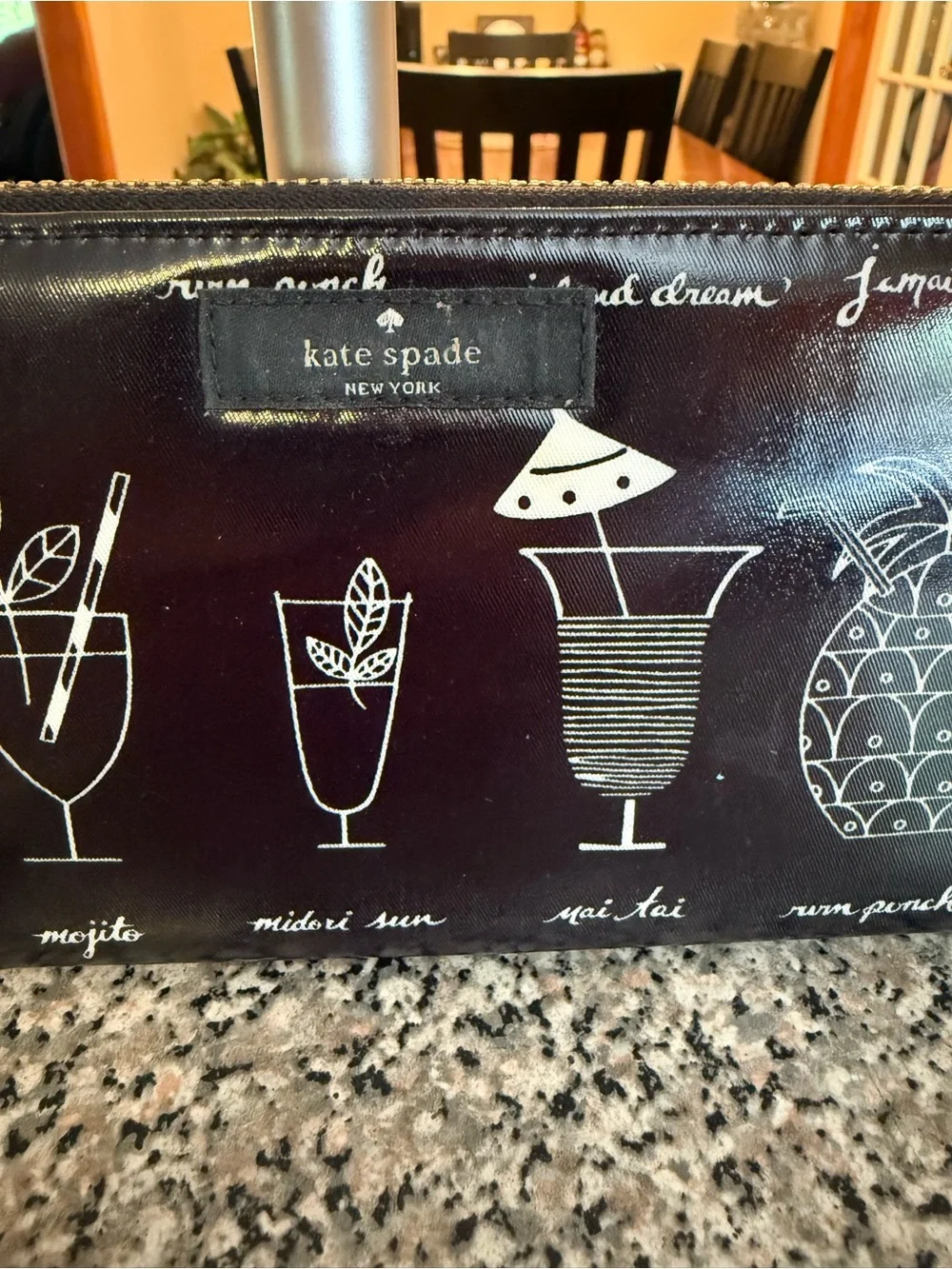 Kate Spade New York zip-around wallet 